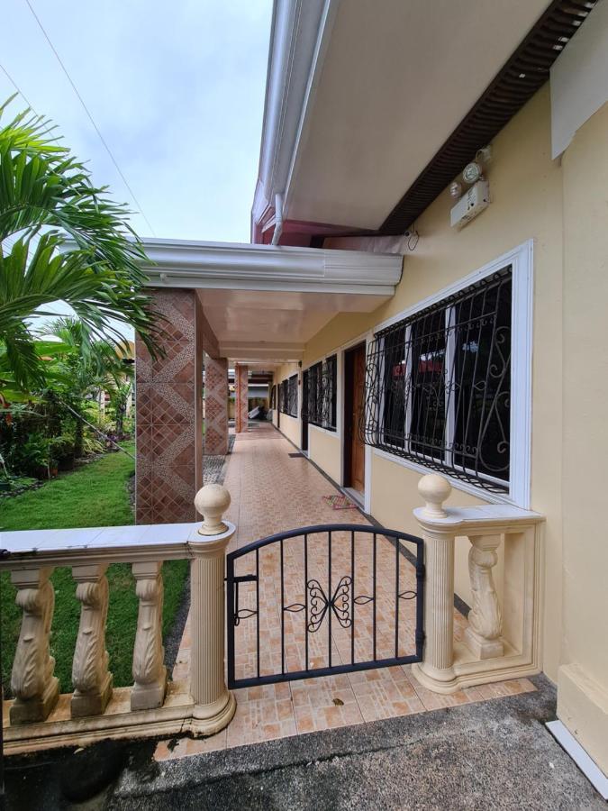 La-Familia Guest House Siquijor Bagian luar foto